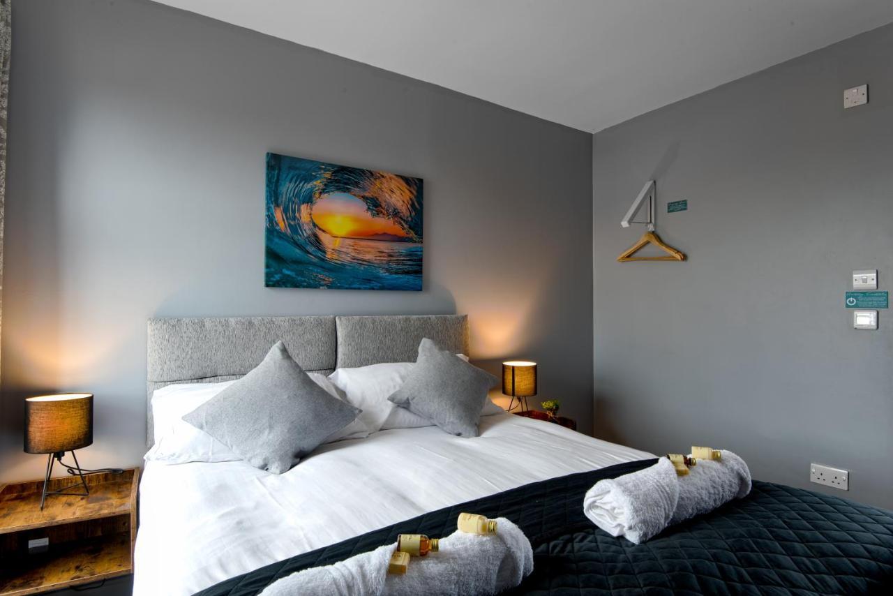 The Glyndwr - Berwyn House Apartment เร็กซ์แฮม ภายนอก รูปภาพ